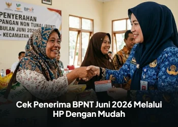 buatkan gambar ibu ibu dapet bantuan bpnt